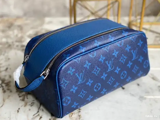 VUITTON POUCH DOPP TOILET KIT LOUIS 0614